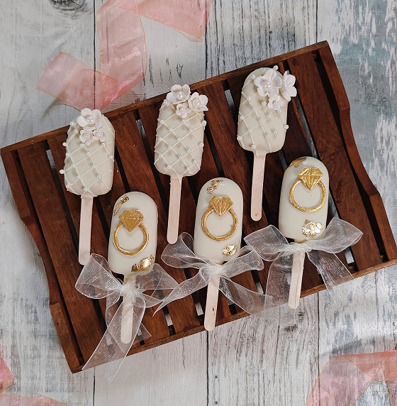Cakesicles